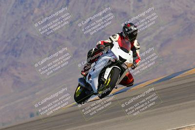 media/Oct-01-2023-SoCal Trackdays (Sun) [[4c570cc352]]/Turn 9 Set 2 (10am)/